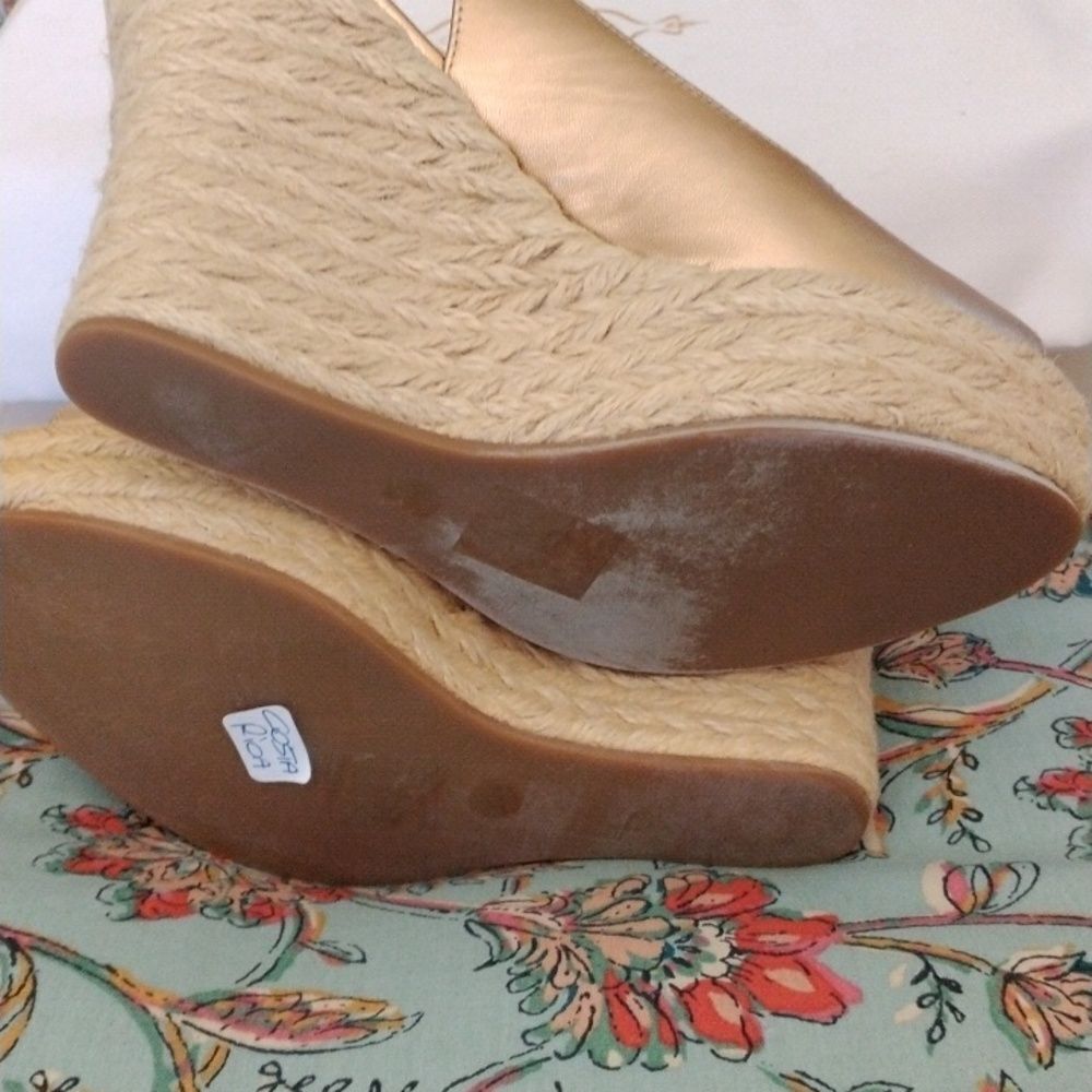 NEW Footcandy Platform Sandals - Picture 6 of 11